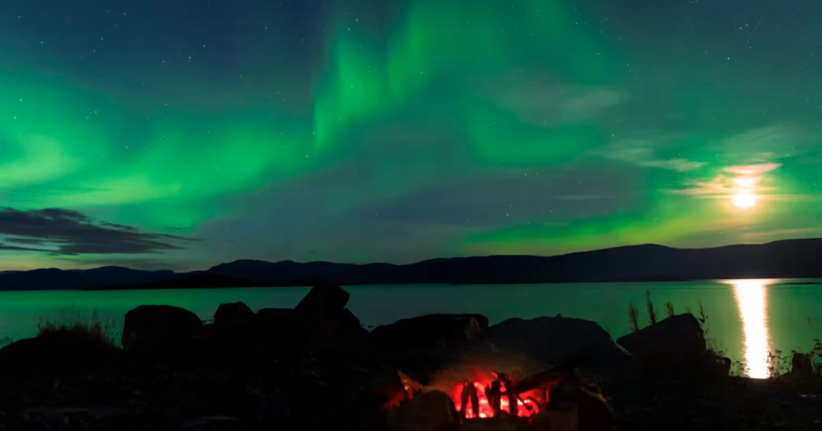 Autumn Abisko Aurora Chase
