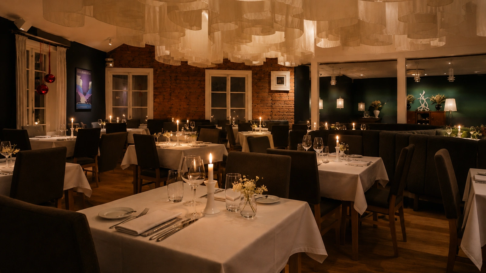 Dining experience at ICEHOTEL Restaurant in Jukkasjarvi